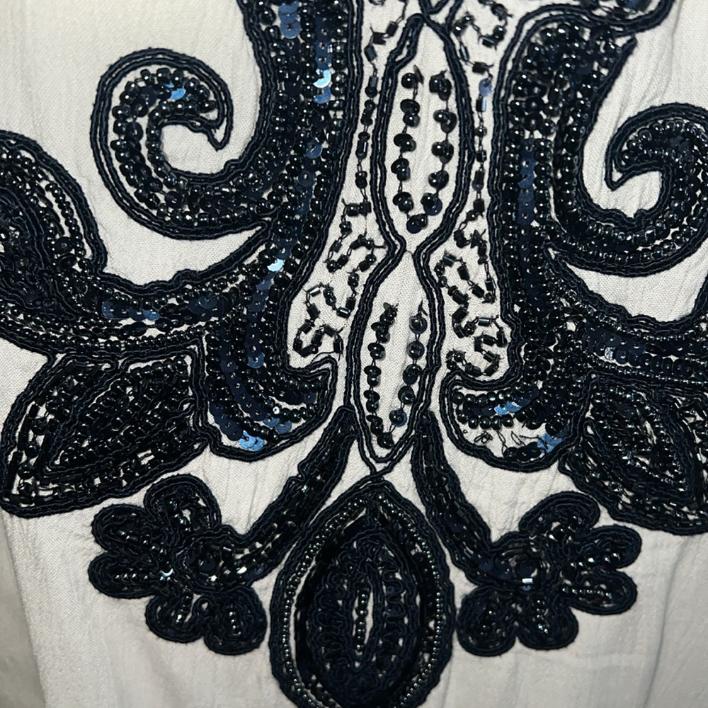 💥SOLD💥Chico's beaded tunic - Picture 2 of 7
